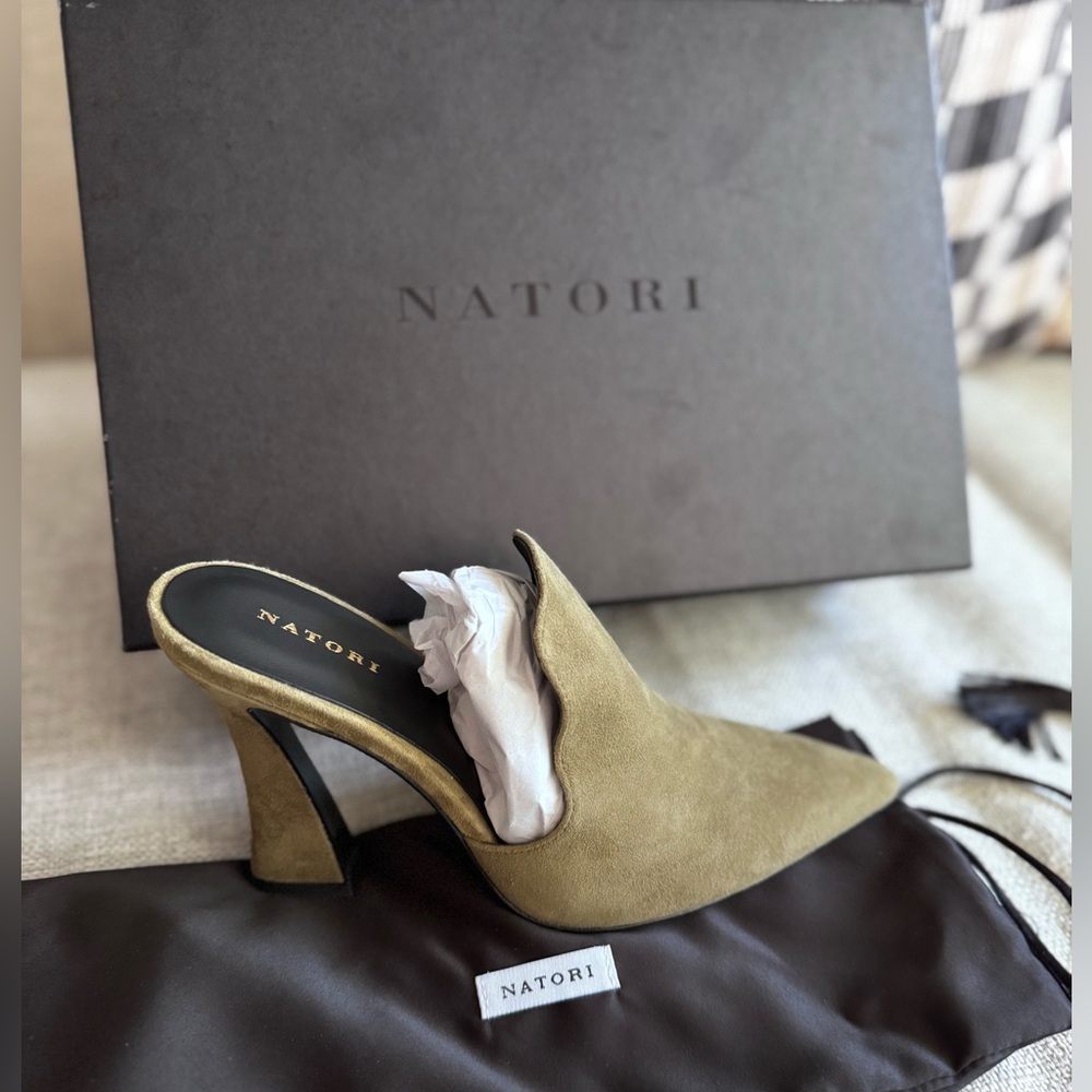 Natori Sage Green Women's Heels